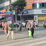 邵阳：让文明出行成为自律行为