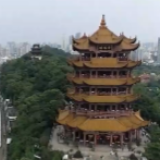 坐着高铁 品大美中国