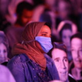 埃及：“名人”帮助保持社交距离