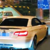 北京晚报：深夜“炸街”的油门必须刹住