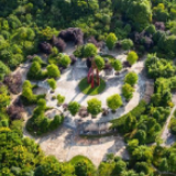 清凉度夏的观山湖公园