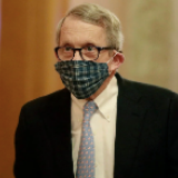 美国口罩问题依然纠缠不清 专家：这可能是美国最大的疫情应对失误