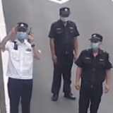 最后一次！老民警对着监控敬礼，画面令人动容