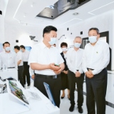 正确认识和把握中长期经济社会发展重大问题