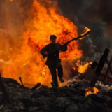 总台出品！电影《跨过鸭绿江》上映在即