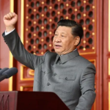 “我们这么大一个政党，靠什么来管好自己的队伍？”