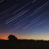 天琴座流星雨、双星伴月，4月这些天象别错过