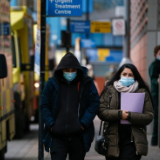 预约等3年 英国疫情期间看牙难