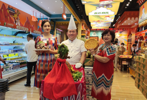“湘吐情”再添新风景 湘疆印象·火洲果业长沙旗舰店正式开业