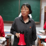 有种惊喜叫“他是我学生”，有种坚持叫“张桂梅送考”