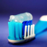 促长牙？补牙洞？这些牙膏“智商税”别再交了！