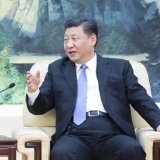 习近平：推动全民健身和全民健康深度融合