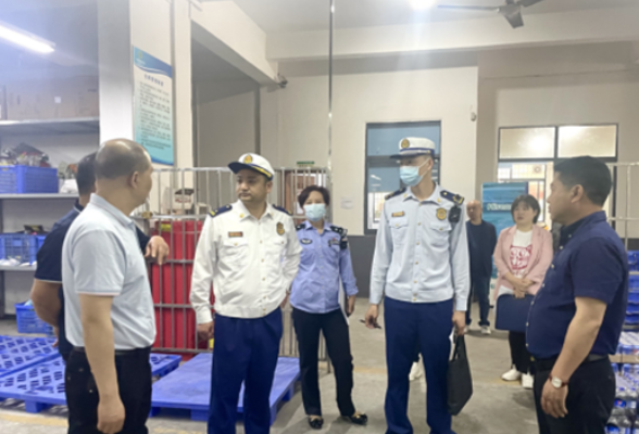 长沙消防进行仓储专项检查，一商贸公司被临时查封
