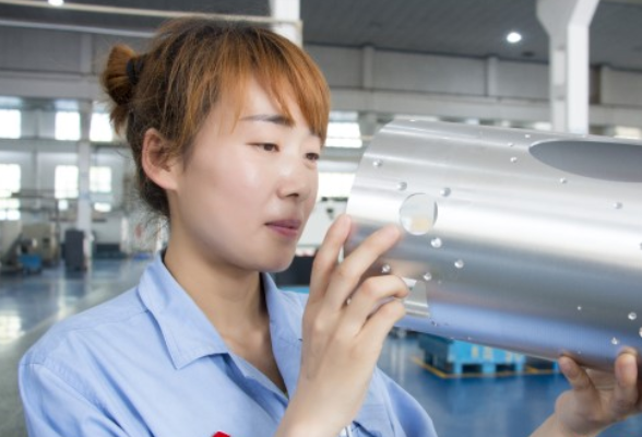 “江南制造”与“飞天梦”共成长 ——江南集团二十余年接续奋斗护驾“神舟”