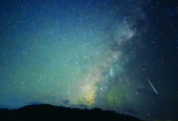 英仙座流星雨周末闪耀夜空 湖南热门观星点有哪些？