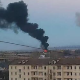 俄称打击乌军用机场 乌称空袭俄军阵地