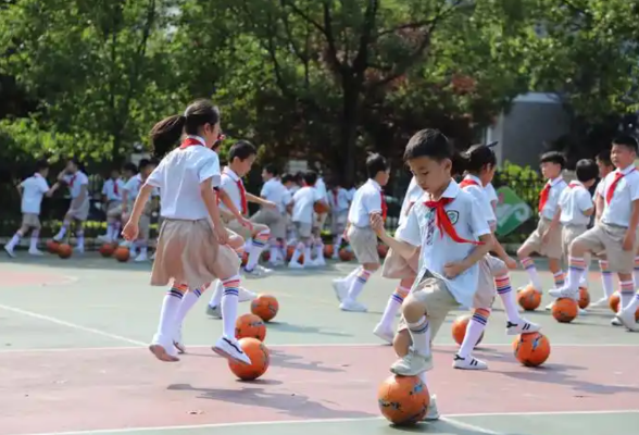 飞扬的青春“燃动”校园：来自全国不同学校、区域的精彩大课间