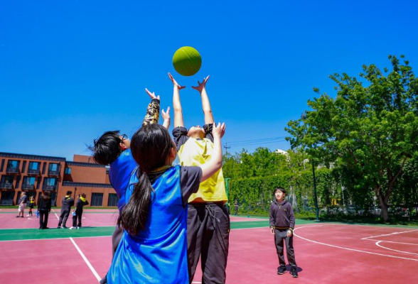 “孩子晒黑了？这才是健康成长应有的样子”