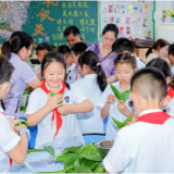 “家校连心桥”如何搭稳搭平