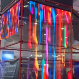 探馆|不遮景还炫酷!这个透明显示技术解锁新媒体空间新可能