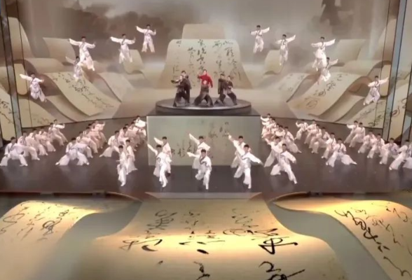 当草书“狂飙”春晚舞台！《笔走龙蛇》出圈背后，藏着这些书法彩蛋