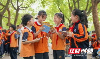 书香进校园丨长郡双语星沙学校阅读节 “辫子姐姐”现身郡园