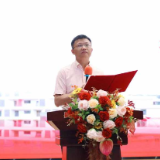 开学第一课|长沙市一中城南中学徐国鸿:承一中红色基因,以奋斗绘就青春底色