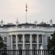 国际观察丨“民主峰会”这场“美式民主”的闹剧 无益于各国共同应对全球挑战