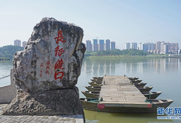 百年恰是风华正茂——致敬中国共产党成立100周年