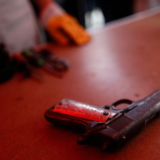 深受走私枪之害 墨西哥起诉美国枪支销售商