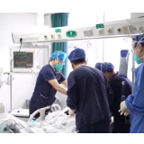 湖北各大医院扩增床位 加强急危重症患者救治