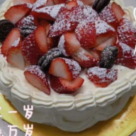 凌晨，上海一小区300多人在等蛋糕！或许是他最后一次生日