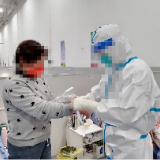 父母与女儿在同一方舱，原来他们“骗”了对方这么久……