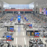 上海部分航空、铁路班次恢复运营，提供复工、返乡服务