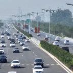 全国交通客流持续高位运行