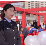 【希望的春天 】东湖评论：巾帼风采遍中国，奋斗创造新伟业