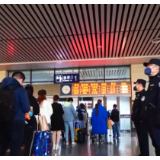 公安部铁路公安局集中打击整治站车霸座 猥亵 强讨等行为