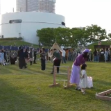 复古集市成热门打卡地 创新消费点亮假日经济