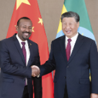 习近平会见埃塞俄比亚总理阿比
