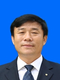 郑毅.jpg