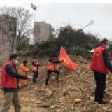 荒地种草守护“天心蓝”