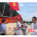 守护生命 这群“白衣天使”刚脱下“防护服”又走上了“巡防堤”