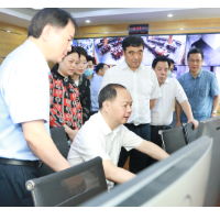 郑建新检查高考准备工作:严谨细致落实各项工作,确保高考平稳顺利进行