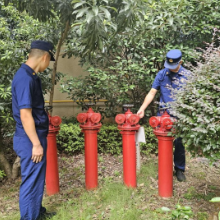 消防站深度“体检”小区消火栓，筑牢社区安全“防火墙”