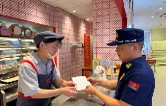 开福消防走街串巷开展消防安全知识宣传活动
