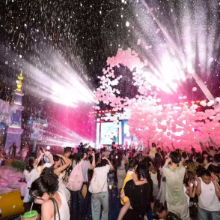 国际大马戏、大王山夜市、电音派对……这个暑期，大王山玩出新花样，点亮夜生活！