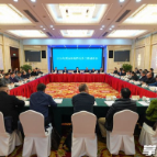 吴桂英与省会新闻界座谈