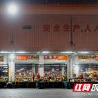 机器比人还忙！这里的包裹“飞”起来了