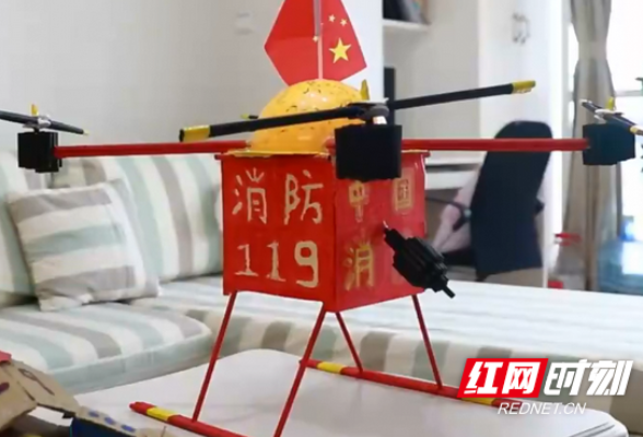 少年可期，湖南一初中生钻研编程自制消防无人机