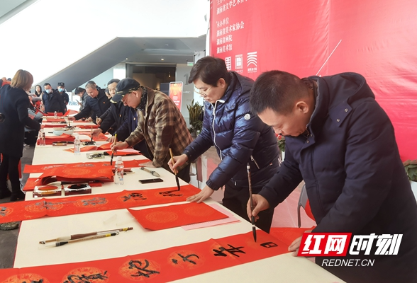 年味浓浓!“送温暖 送文化 送祝福”主题党日活动举行